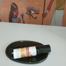 Load image into Gallery viewer, Roll on Frankincense
