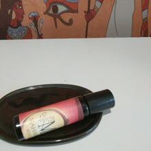 Load image into Gallery viewer, Roll on Marja Unisex
