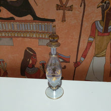 Load image into Gallery viewer, Collectable oil perfume bottle
