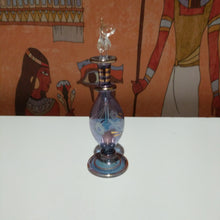 Load image into Gallery viewer, Collectable oil perfume bottle
