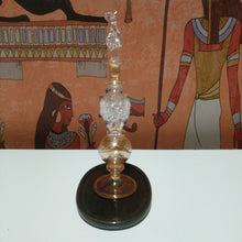Load image into Gallery viewer, Collectable oil perfume bottle
