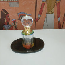 Load image into Gallery viewer, Collectable Crystal oil perfume bottle
