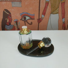 Load image into Gallery viewer, Collectable Crystal oil perfume bottle
