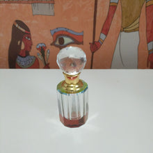 Load image into Gallery viewer, Collectable Crystal oil perfume bottle
