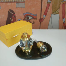 Load image into Gallery viewer, Collectable Crystal oil perfume bottle
