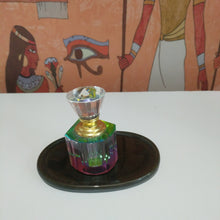 Load image into Gallery viewer, Collectable Crystal oil perfume bottle
