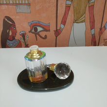 Load image into Gallery viewer, Collectable Crystal oil perfume bottle
