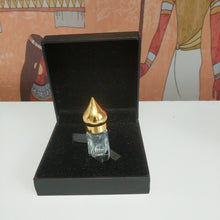 Load image into Gallery viewer, Collectable Crystal oil perfume bottle
