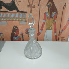 Load image into Gallery viewer, Crystal decantor
