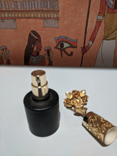 Load image into Gallery viewer, Spray oil fragrsnce bottle 50 aml
