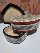 Load image into Gallery viewer, Egyptian collectable hand made Mother of pearl box
