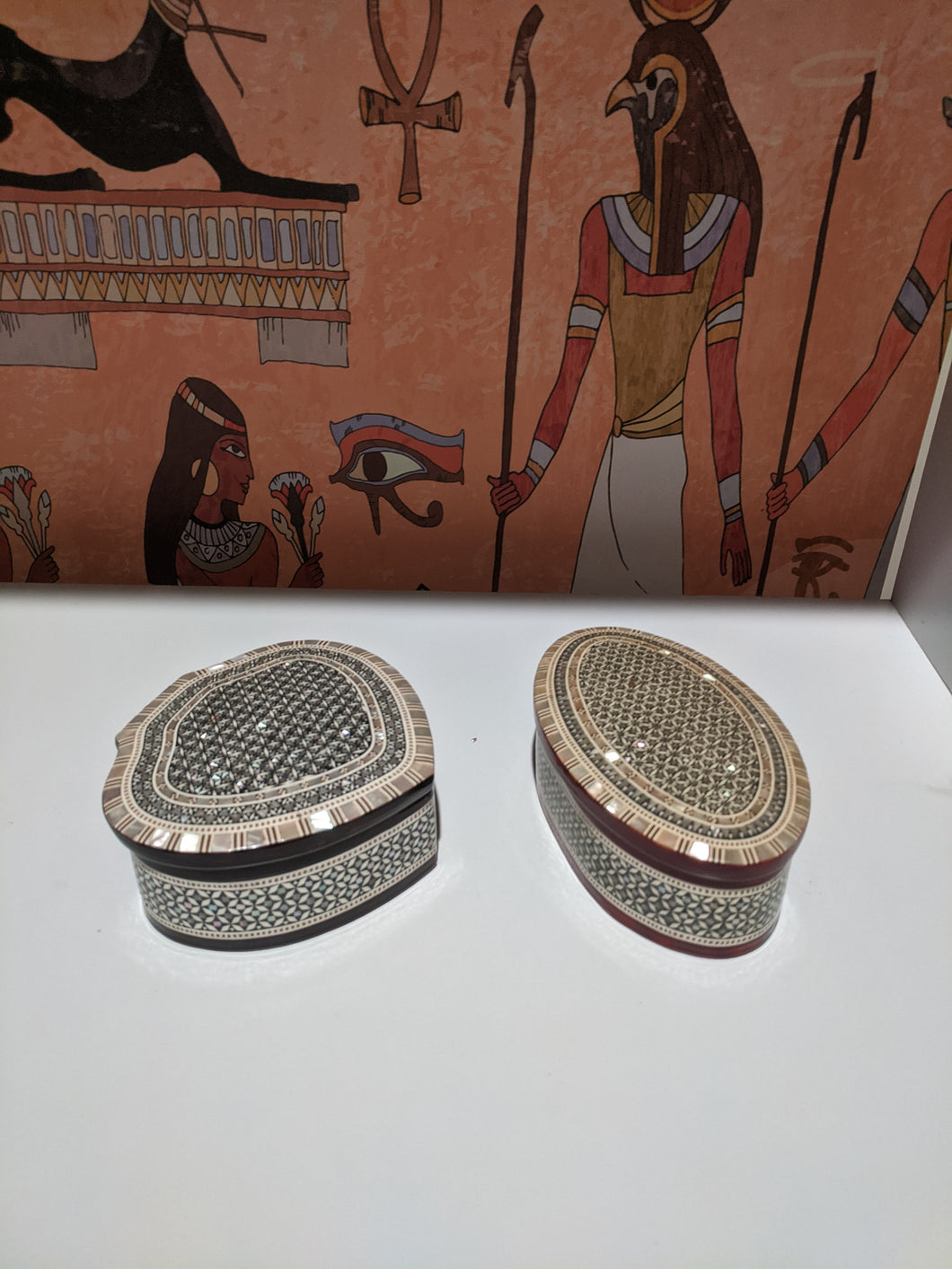Egyptian collectable hand made Mother of pearl box